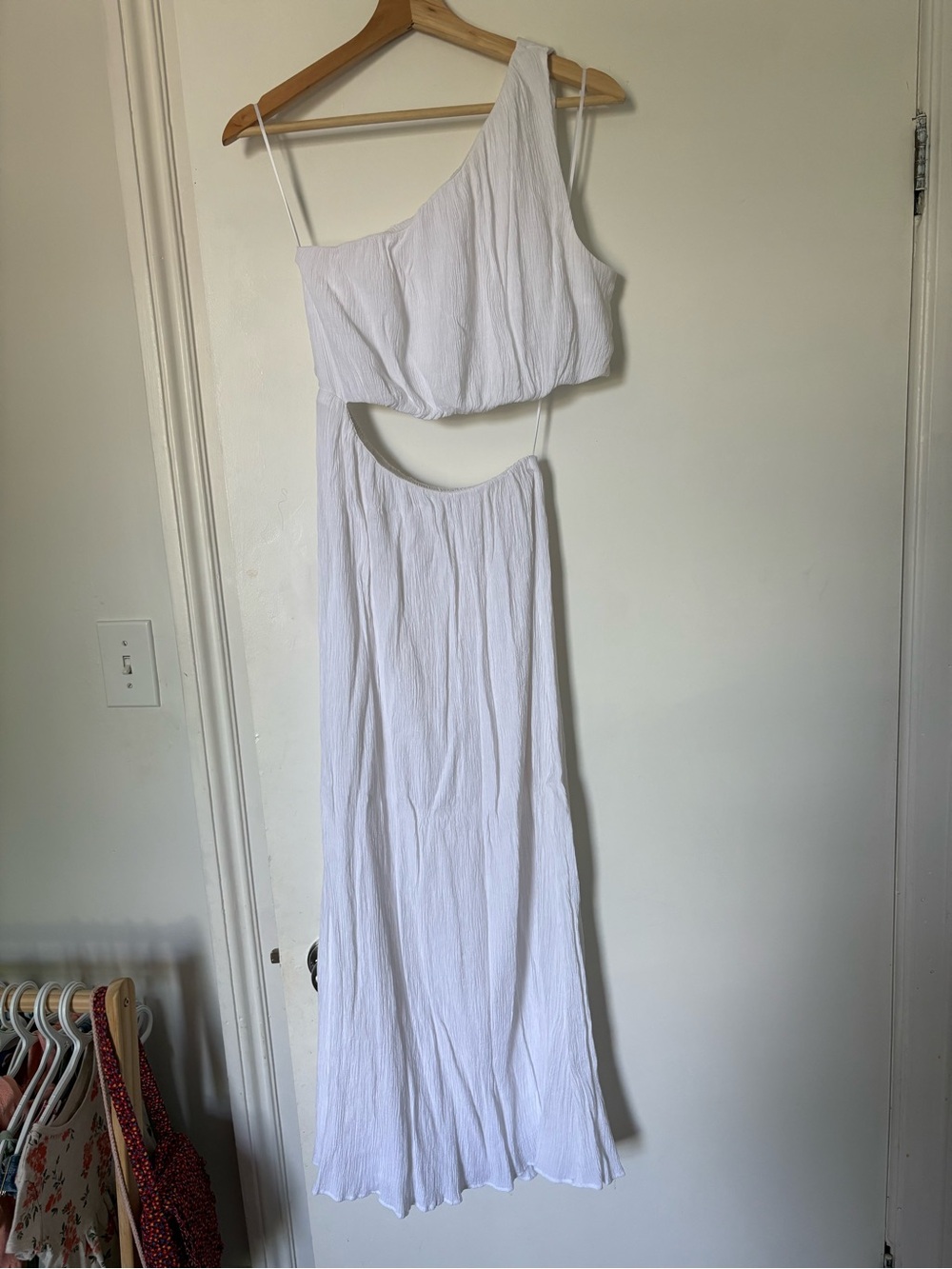 Abercrombie & Fitch White One-Shoulder Cutout Midi Dress